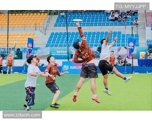 上海飞盘队与成都飞盘队赛后战术分析与总结探讨 上海飞盘队与成都飞盘队赛后战术分析与总结探讨